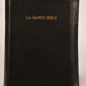Format de poche avec references,tranche doree,fermeture et onglets,reliure cuir
